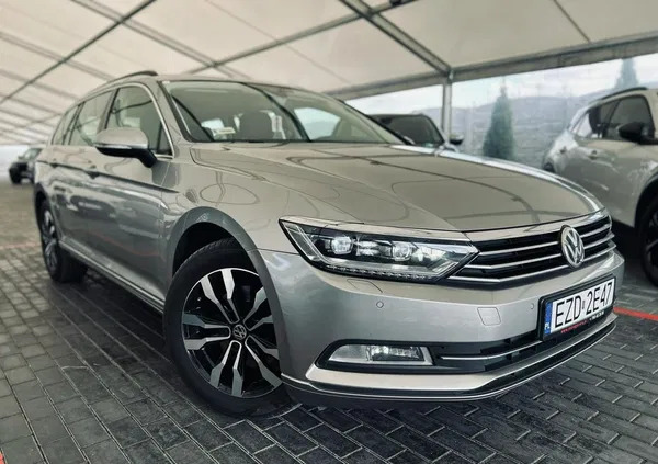 łódzkie Volkswagen Passat cena 46900 przebieg: 225000, rok produkcji 2015 z Radom